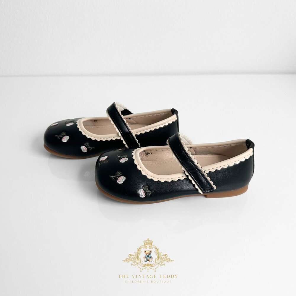 NWT Pretty Girls Mary Jane Flats Embroidered Cute Children's Shoes Black 3.5 - Picture 3 of 6